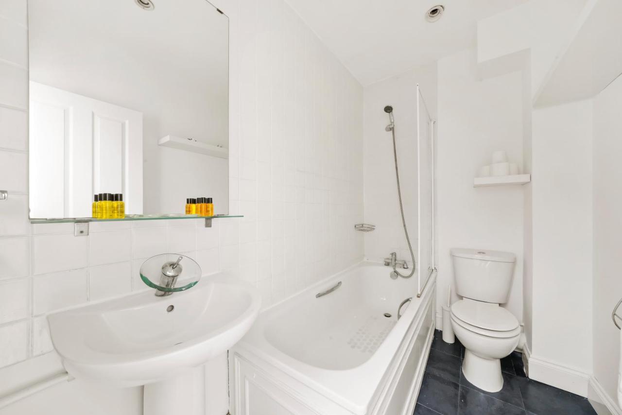 1 & 2 Bed Cosy Apartments Next To Earls Court Free Wifi لندن المظهر الخارجي الصورة