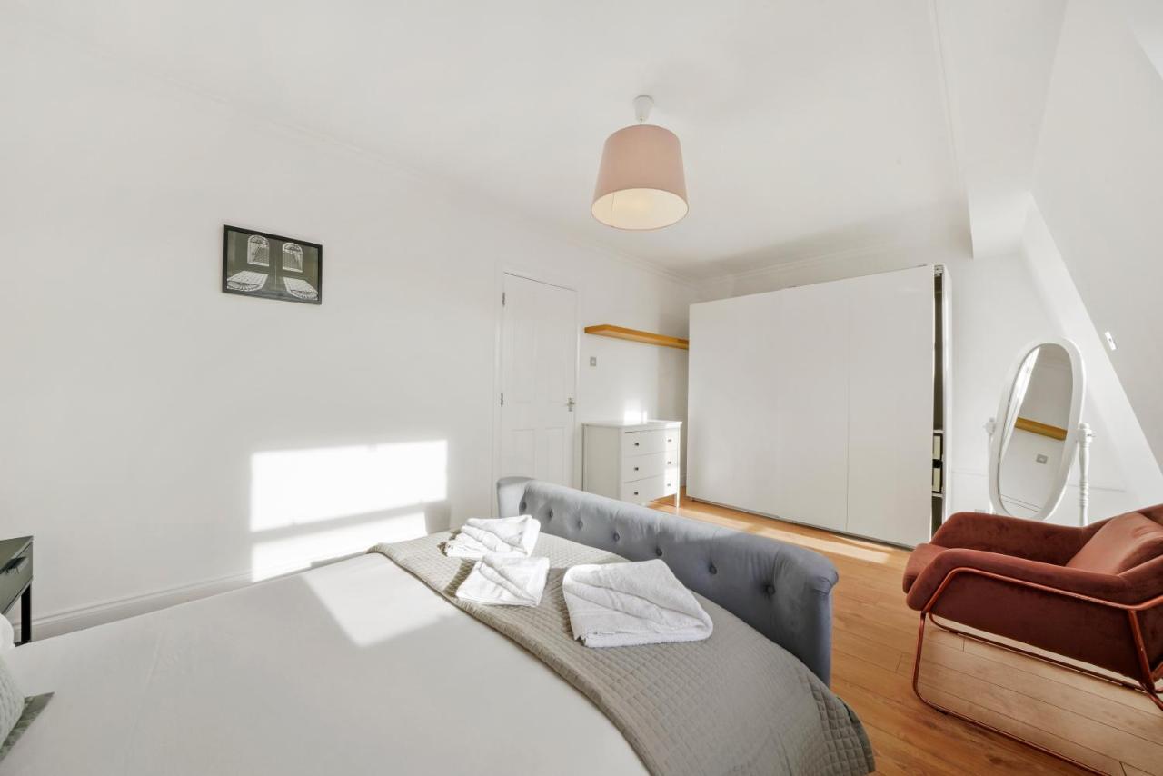 1 & 2 Bed Cosy Apartments Next To Earls Court Free Wifi لندن المظهر الخارجي الصورة